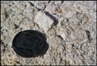 Le <a href='https://phototheque.enseigne.ac-lyon.fr/photossql/photos.php?RollID=images&FrameID=Pothole-Dome'>Pothole Dome</a> est un dôme granitique.<br />
Détails du granite (Crétacé) :<ul>
<li> <a href='https://phototheque.enseigne.ac-lyon.fr/photossql/photos.php?RollID=images&FrameID=Pothole_Dome_feldspath_zone'>feldspath zoné</a> </li>
<li> <a href='https://phototheque.enseigne.ac-lyon.fr/photossql/photos.php?RollID=images&FrameID=Pothole_Dome_phenocristaux_feldspath'>phénocristaux de feldspath</a> </li>
<li> <a href='https://phototheque.enseigne.ac-lyon.fr/photossql/photos.php?RollID=images&FrameID=Pothole_Dome_macle_feldspath'>macle dans un cristal de feldspath</a> </li>
<li> <strong>cristaux laissés en relief par l'érosion</strong> </li></ul>
Des <a href='https://phototheque.enseigne.ac-lyon.fr/photossql/photos.php?RollID=images&FrameID=Pothole_Dome_blocs_erratiques'>blocs erratiques</a> ont été déposés sur le dôme par le glacier. <a href='https://phototheque.enseigne.ac-lyon.fr/photossql/photos.php?RollID=images&FrameID=Pothole_Dome_blocs_erratiques_detail'>Détail d'un de ces blocs</a>, une granodiorite.<br />
<a href='https://phototheque.enseigne.ac-lyon.fr/photossql/GoogleEarth/Pothole_Dome.kmz'><img src='https://phototheque.enseigne.ac-lyon.fr/photossql/googleearth.gif' /> Voir le kmz</a> pour situer le dôme.
 [7061 views]