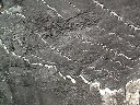 Calcaire argileux du jurassique (dit schiste sédimentaire) présentant des lits fins de calcite. [29118 views]