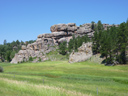 Dans le parc national de Yellowstone, un affleurement de granite soumis à l'érosion prend cette forme en boules caractéristique. Les boules finissent par s'effondrer en un chaos. [19679 views]
