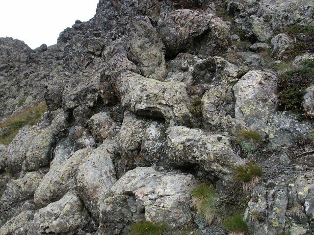 Pillow-lavas. Basaltes en coussins caractéristiques de la partie supérieure de la croûte océanique.