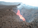 Coulée de lave sur le flanc est de l'Etna, avec tunnel de lave et dégazage. [5941 views]