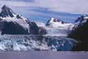 Le glacier Meares à l'Ouest de Valdez en Alaska vèle dans la baie du Prince William. [14836 views]