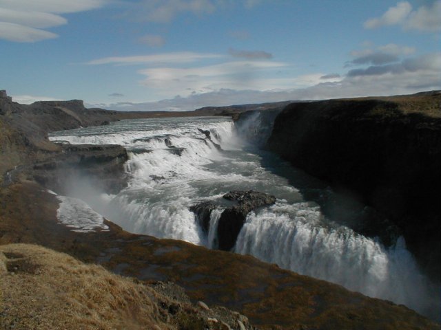 La cascade de Gulfoss au nord-est de Reykjavik.