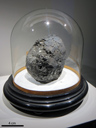 Orgueil, chondrite carbonée tombée en 1864 en France. La plupart des météorites sont des roches uniques, radicalement différentes des roches terrestres. Parmi elles, Orgueil occupe une place toute particulière. Sa composition chimique est très proche de celle du Soleil, elle est riche en matière organique et viendrait d'une comète. Ces propriétés exceptionnelles en font une des météorites les plus étudiées au monde. [5926 views]