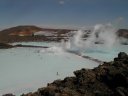 Le lagon bleu de la péninsule de Reykjanes : piscine naturelle d'eau chaude (de 40 à 55°C) au milieu des champs de laves basaltiques chaotiques. [32005 views]